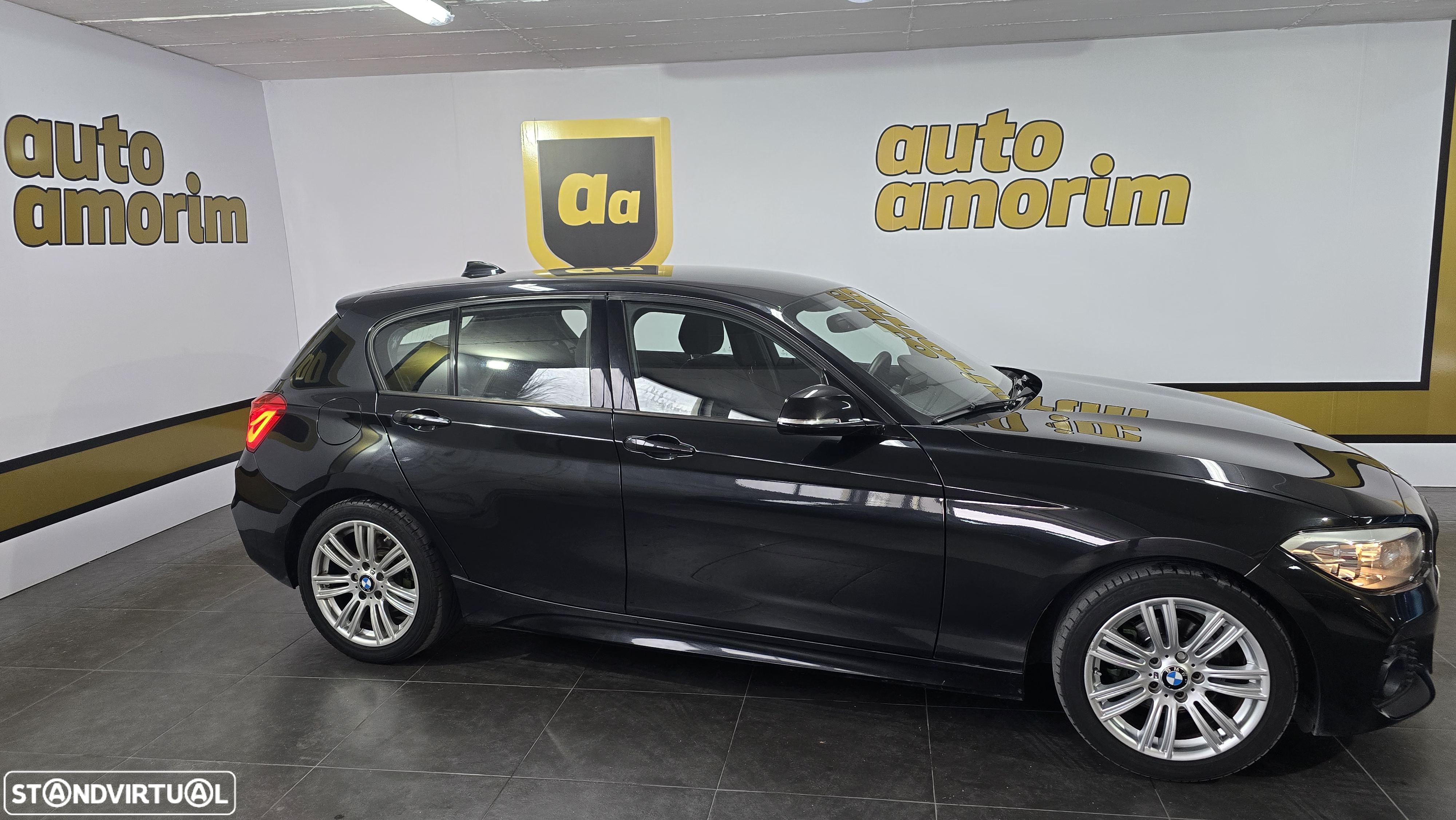 BMW 116 d Pack M - 4