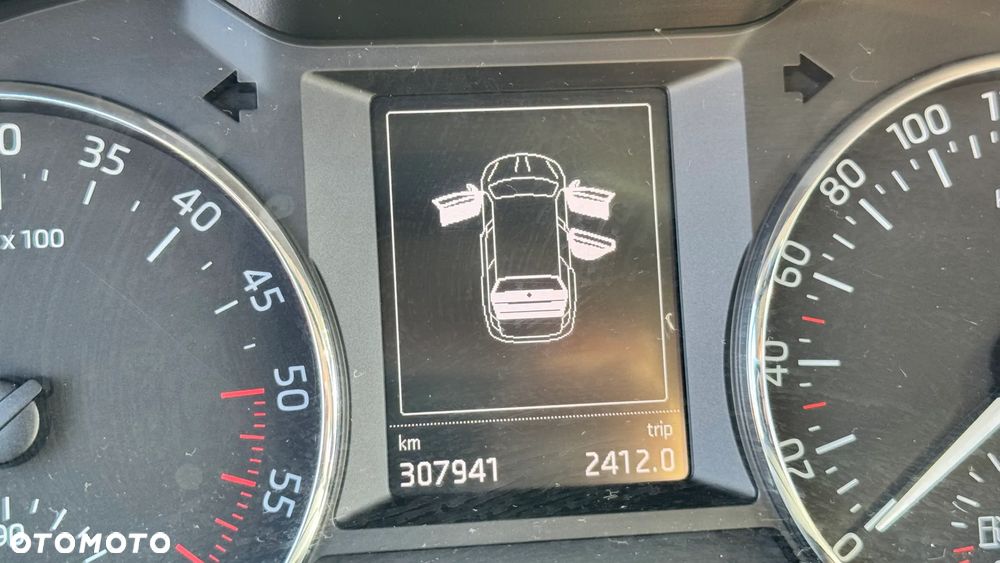 Skoda Octavia 1.6 TDI Ambition - 16