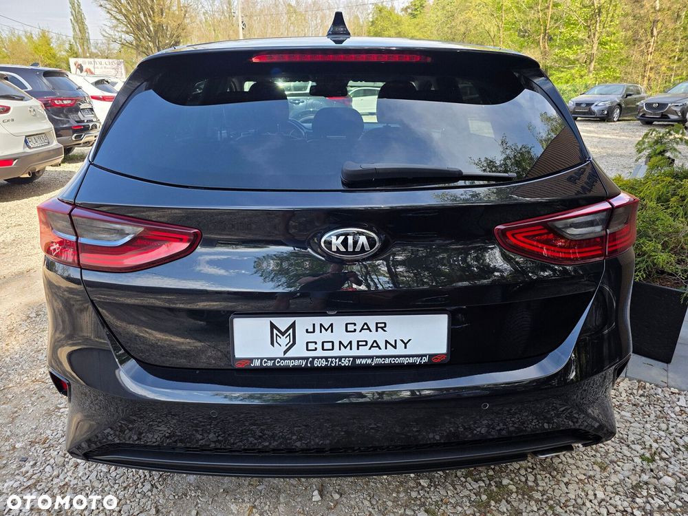 Kia Ceed - 9
