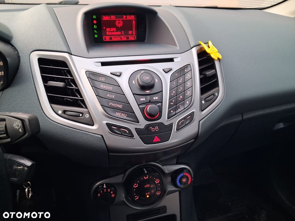 Ford Fiesta 1.4 TDCI Champions Edition - 7