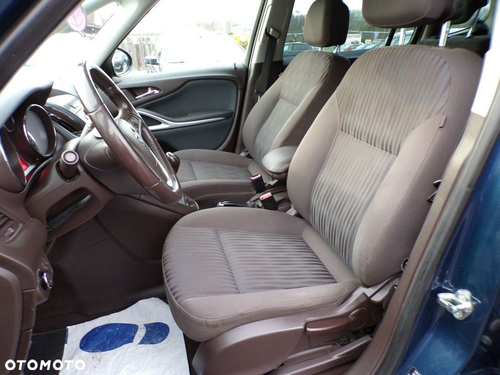 Opel Zafira - 20
