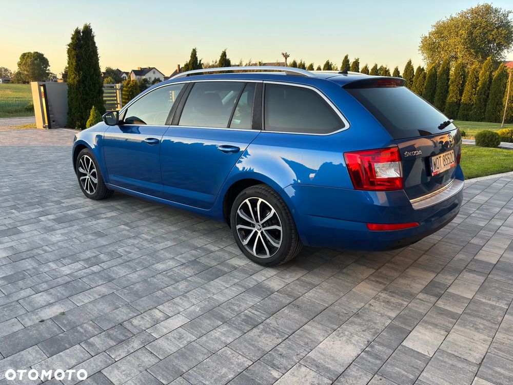 Skoda Octavia 2.0 TDI Elegance DSG - 5