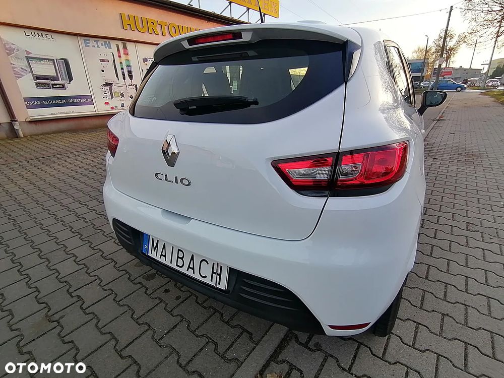Renault Clio - 9