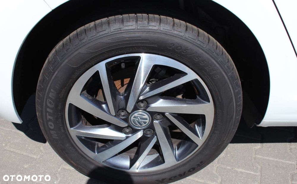 Volkswagen Golf - 18