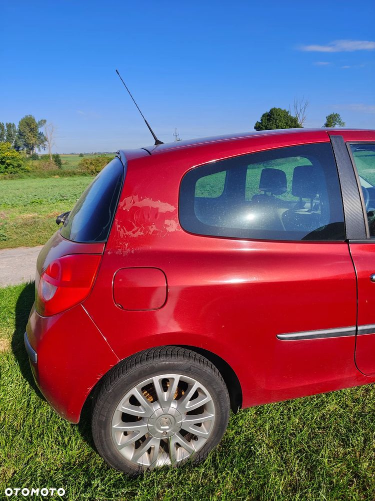 Renault Clio - 7