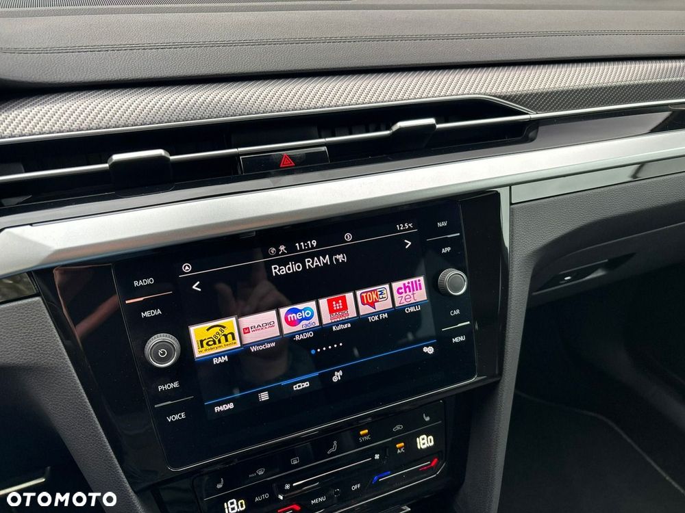 Volkswagen Arteon 2.0 TSI DSG R-Line - 24