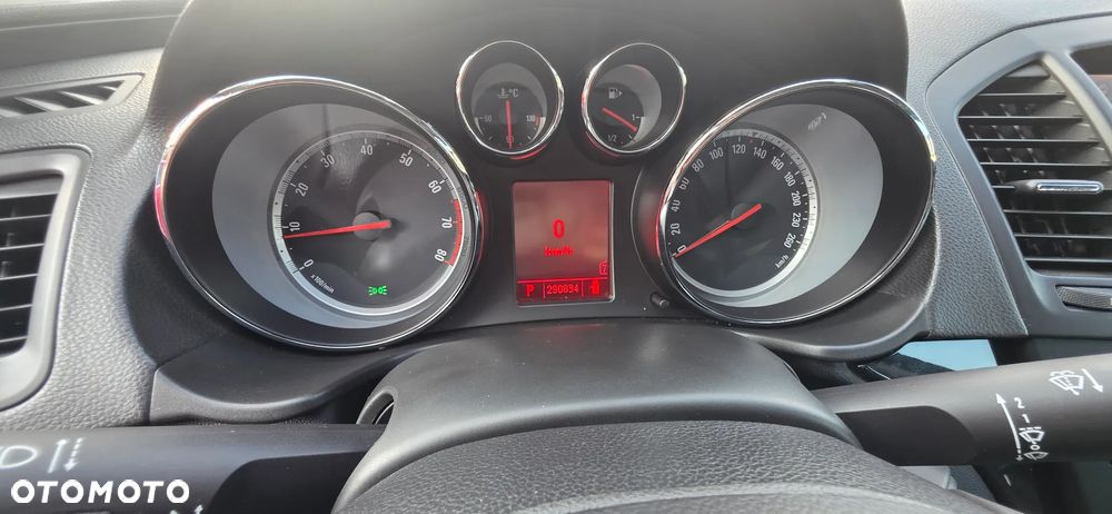 Opel Insignia 2.0 T Cosmo - 13
