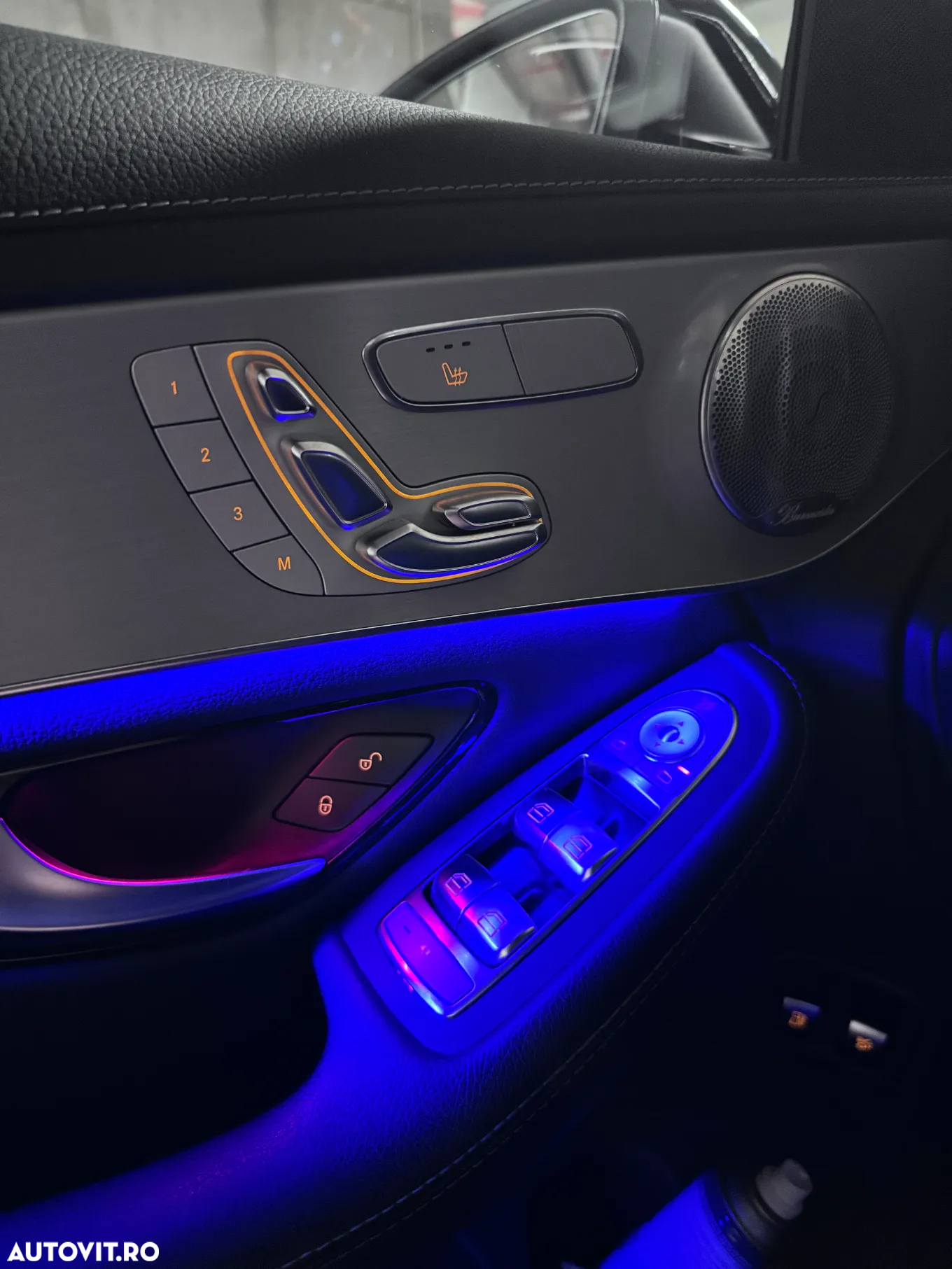 Mercedes-Benz GLC 300 e 4MATIC - 30