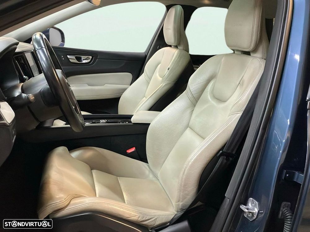 Volvo XC 60 2.0 T8 PHEV Inscription AWD - 16