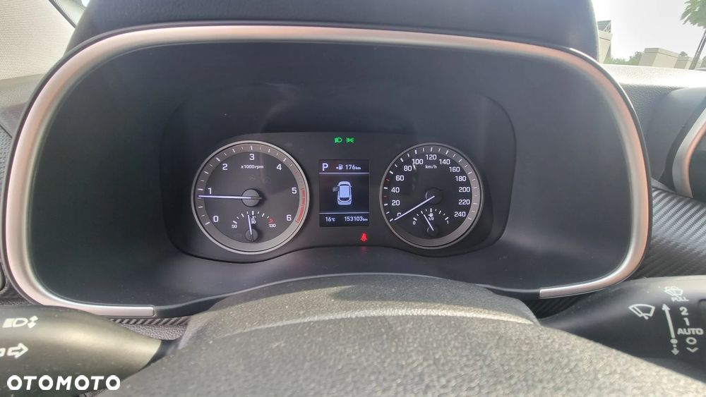 Hyundai Tucson blue 1.6 CRDi 2WD DCT Premium - 10