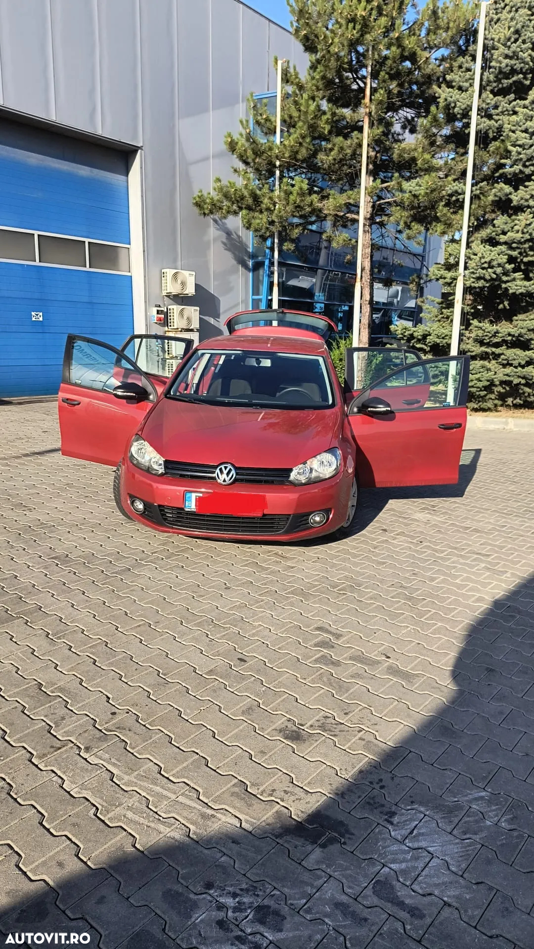Volkswagen Golf - 2