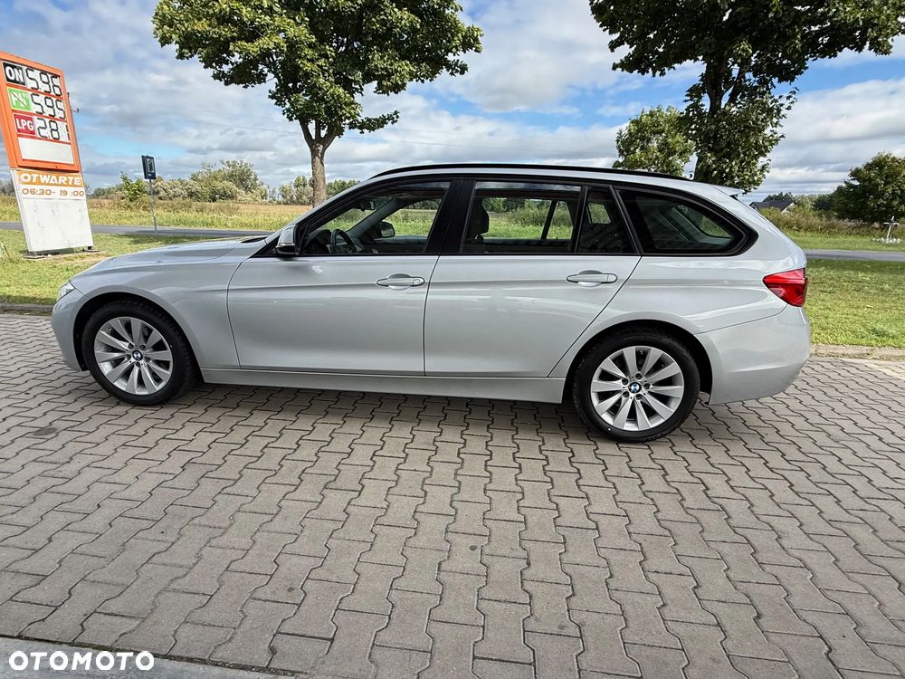 BMW Seria 3 318d - 11