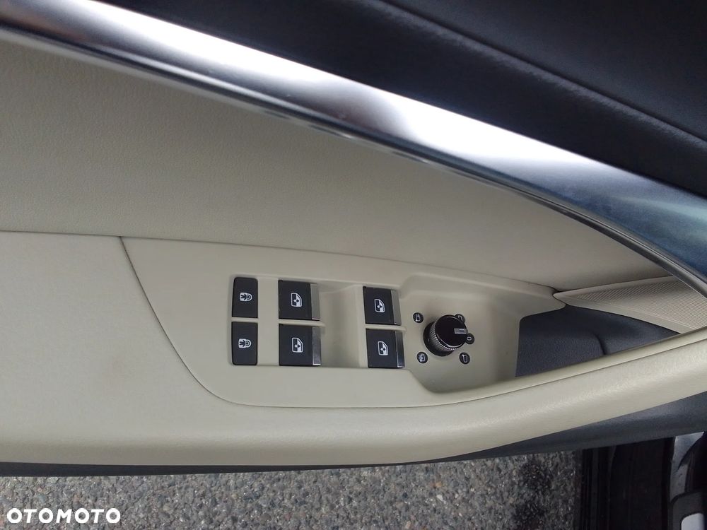 Audi A6 Avant 40 TDI S tronic - 19