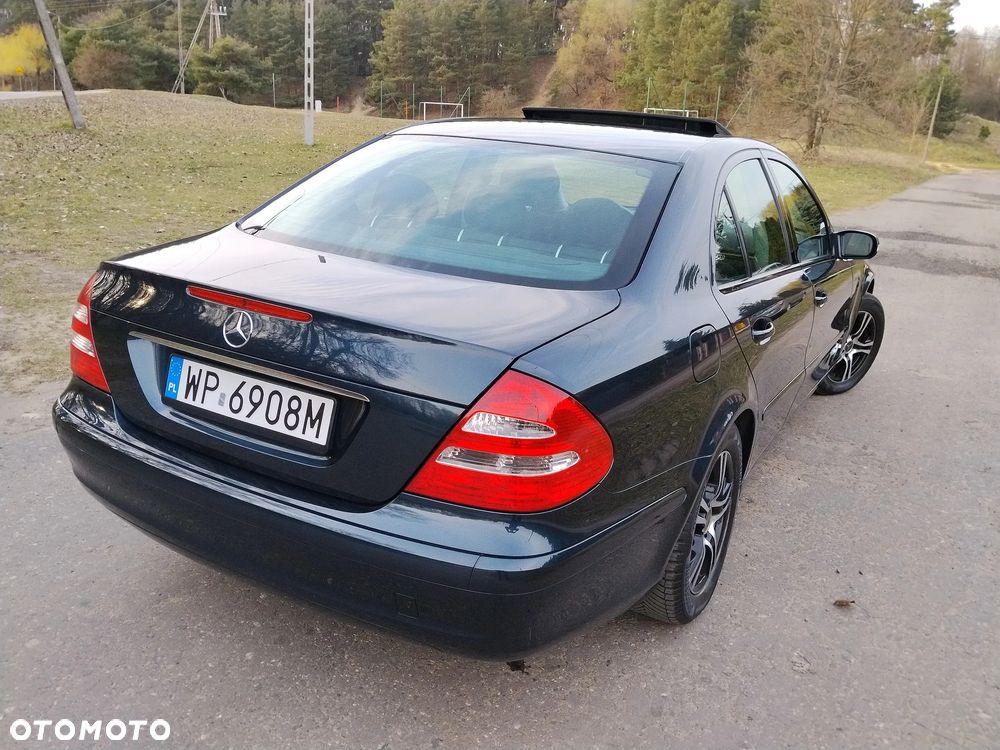 Mercedes-Benz Klasa E 200 Kompressor Classic Sport Edition - 12