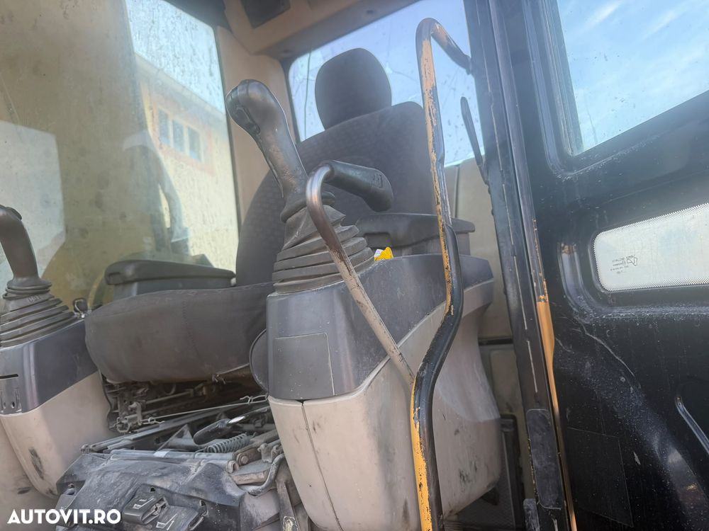 Caterpillar CAT 330 C Excavator pe senile - 6