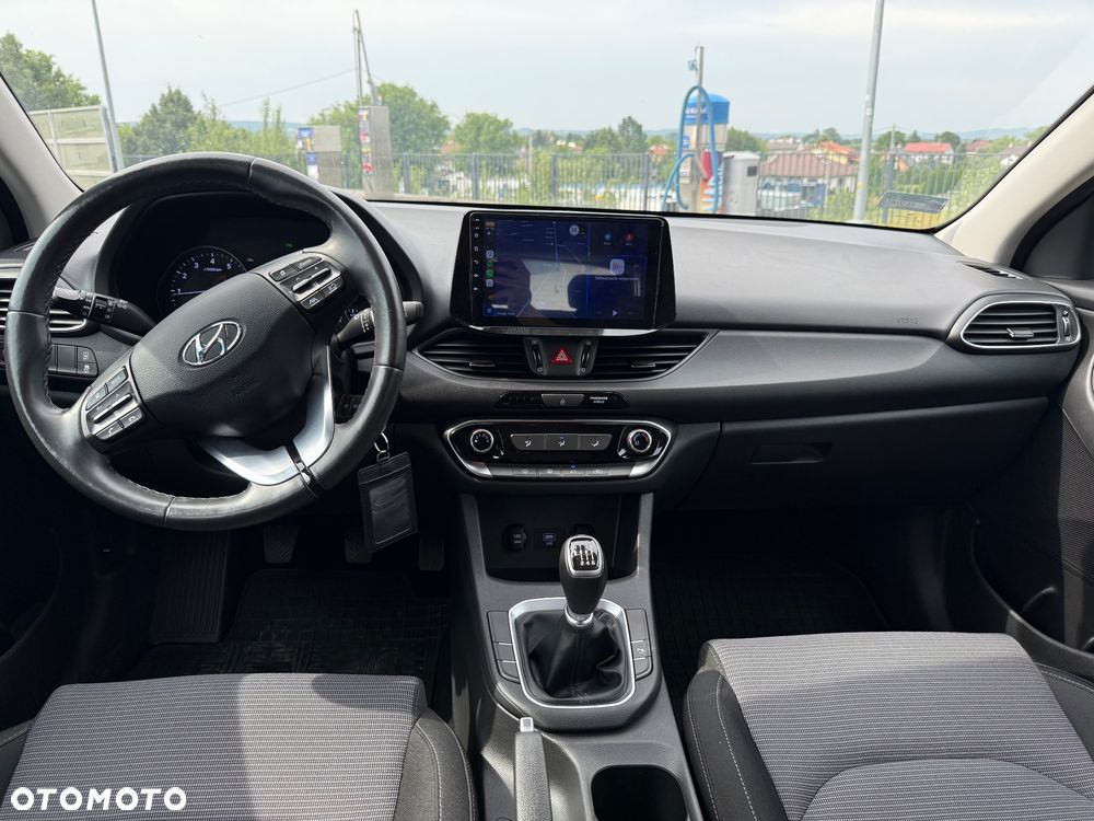 Hyundai i30 1.5 DPI Modern - 9