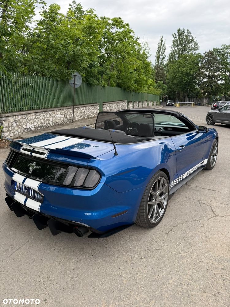Ford Mustang - 6