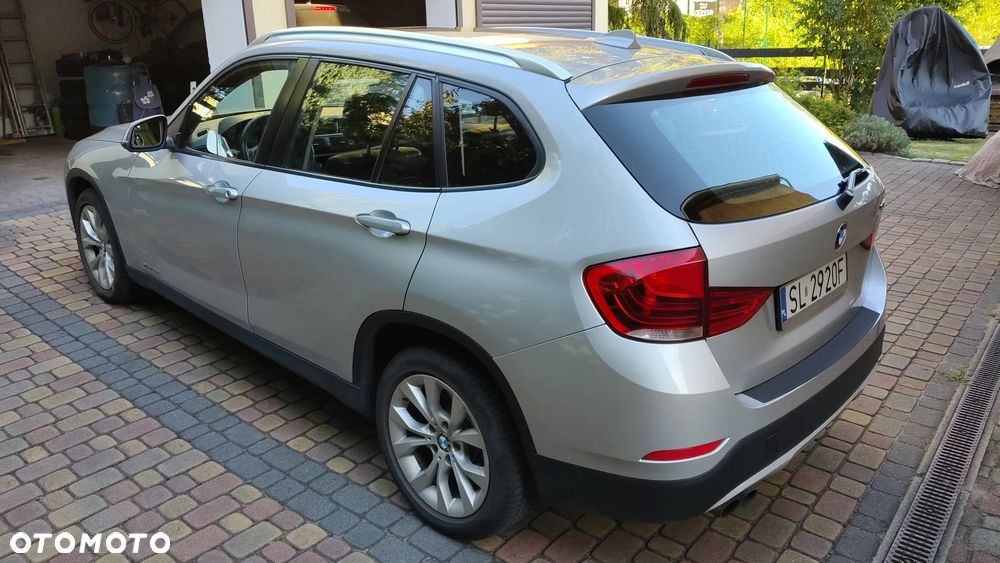 BMW X1 xDrive28i - 2