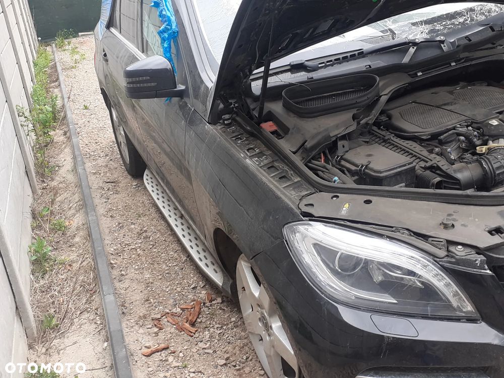 Mercedes-Benz ML - 15