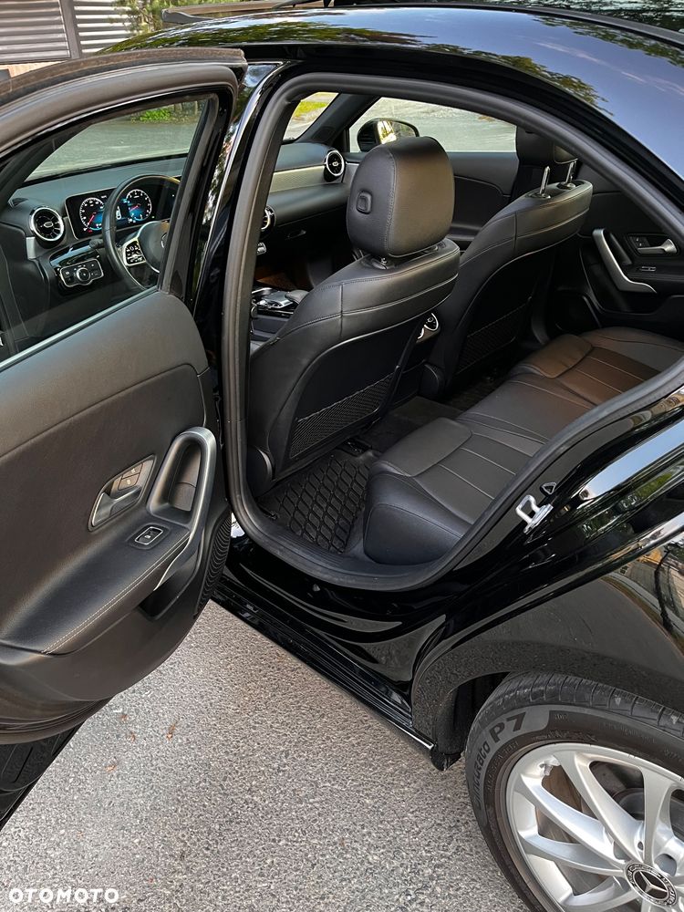Mercedes-Benz Klasa A 220 4Matic 7G-DCT - 24