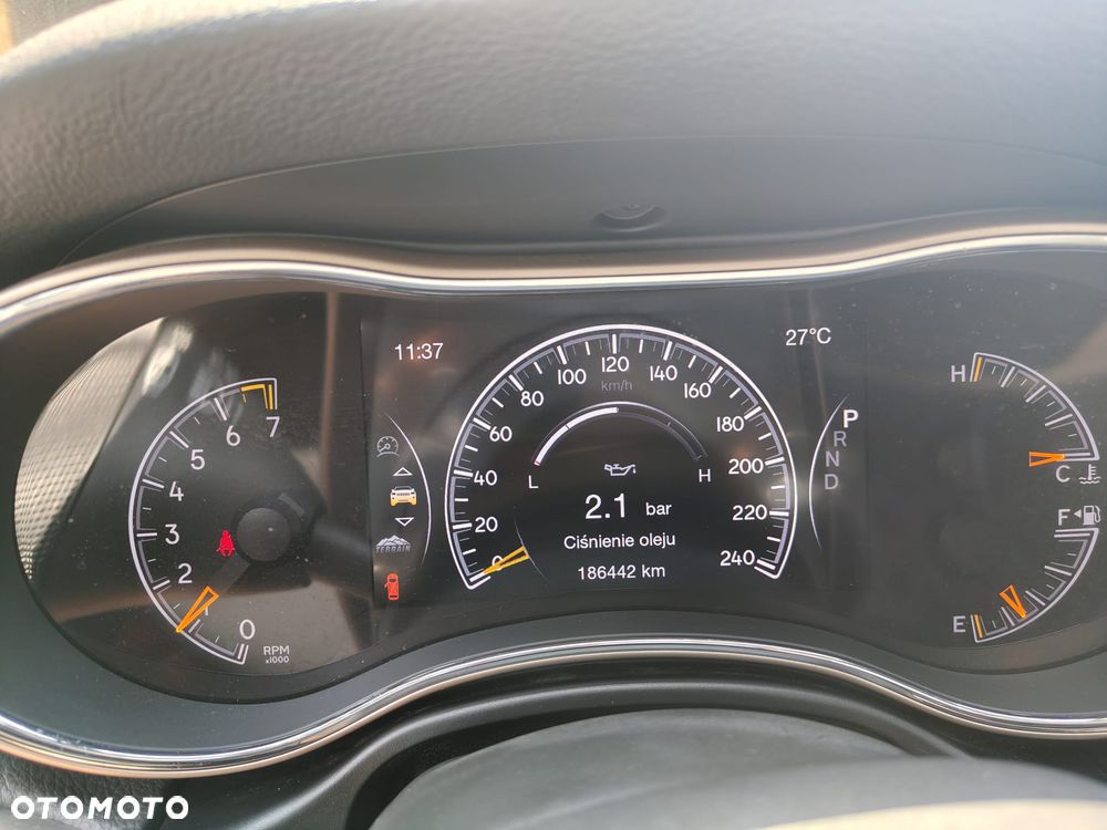 Jeep Grand Cherokee - 14