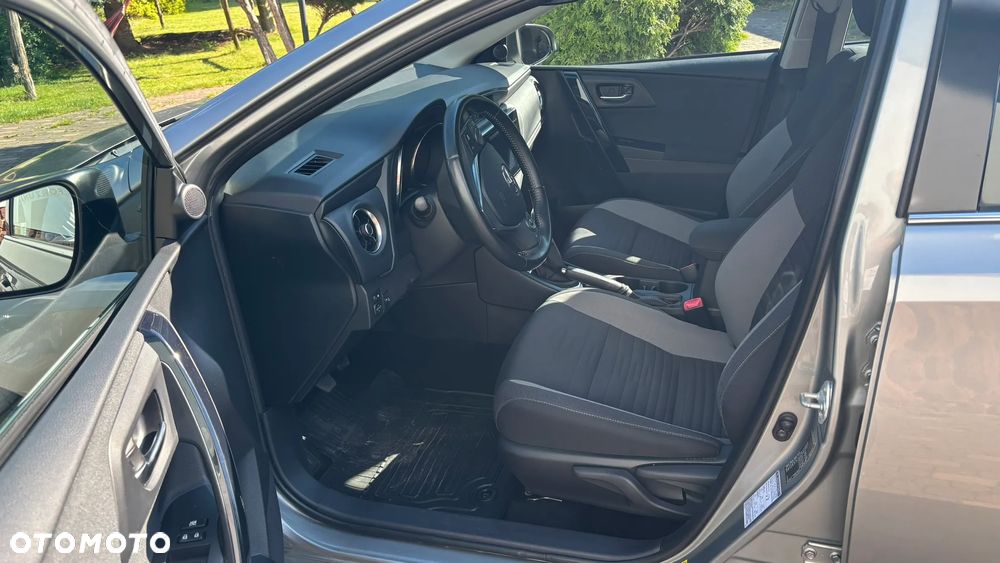 Toyota Auris 1.6 Comfort - 12