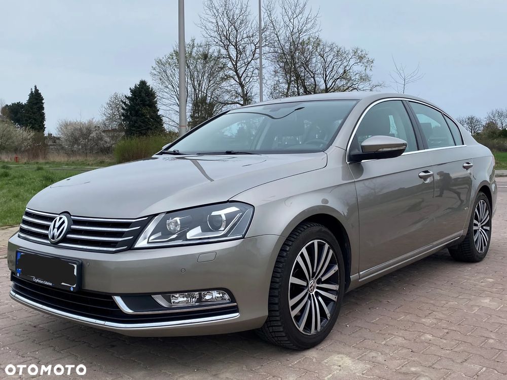 Volkswagen Passat - 8