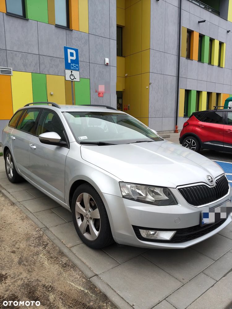 Skoda Octavia 1.6 TDI (Green tec) DSG Ambition - 3