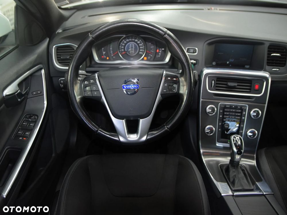 Volvo S60 D4 Drive-E Momentum - 14