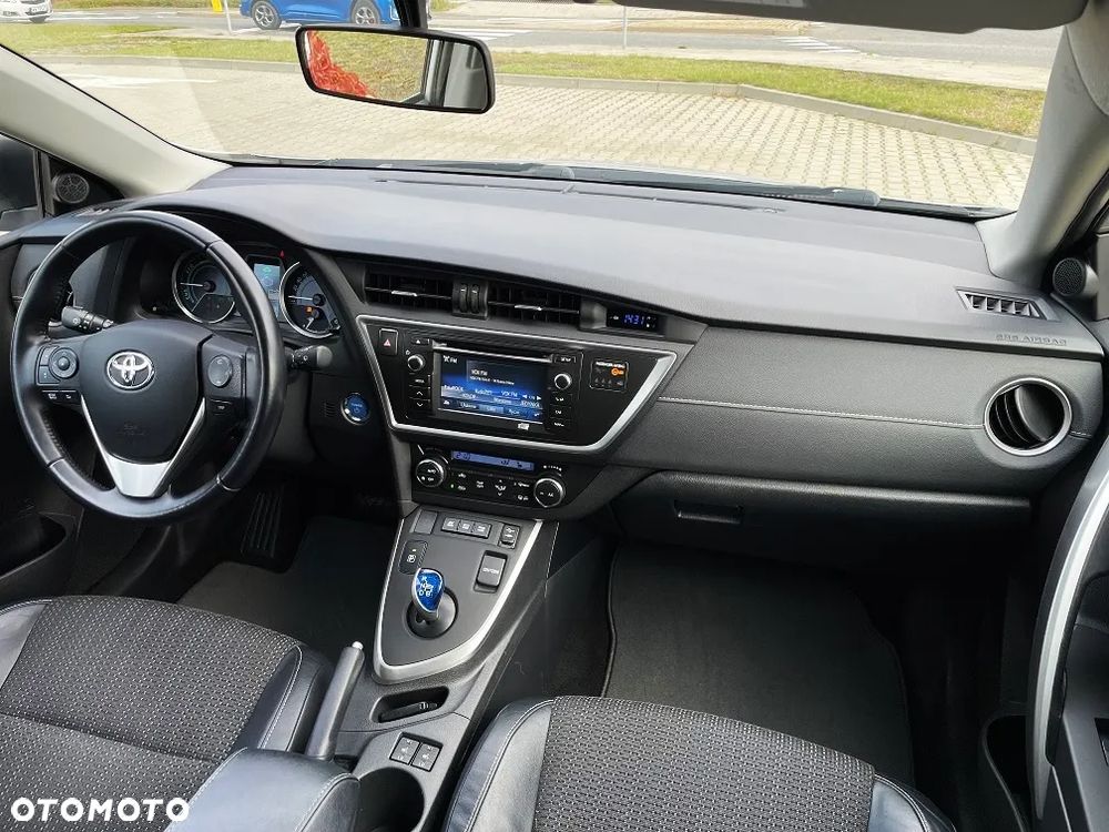 Toyota Auris - 22