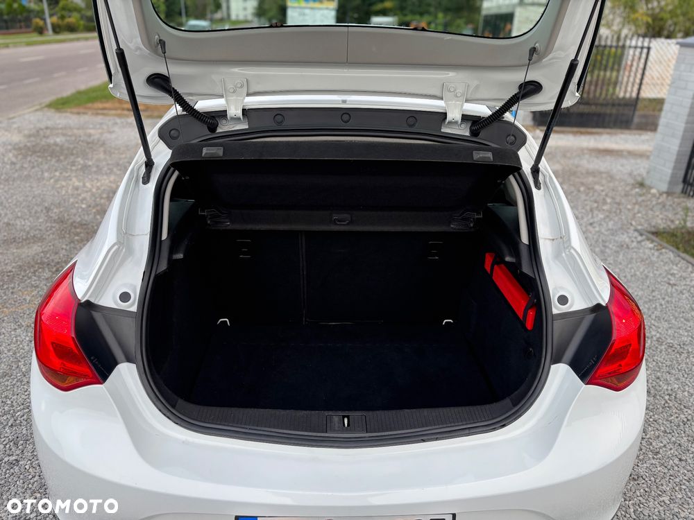 Opel Astra - 16