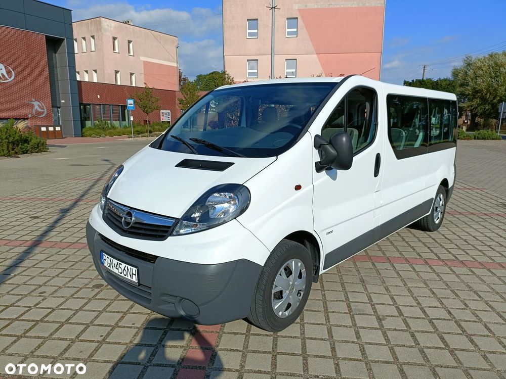 Opel Vivaro - 1