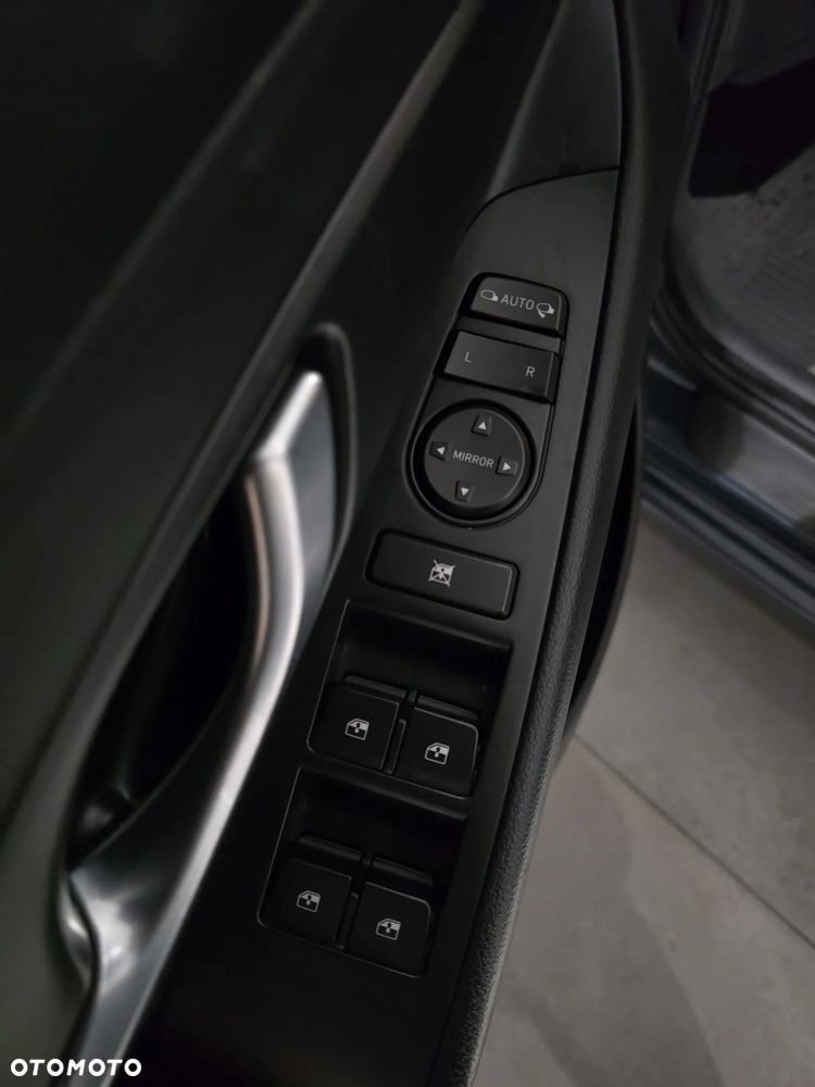 Hyundai i30 1.5 T-GDI 48V Smart - 12