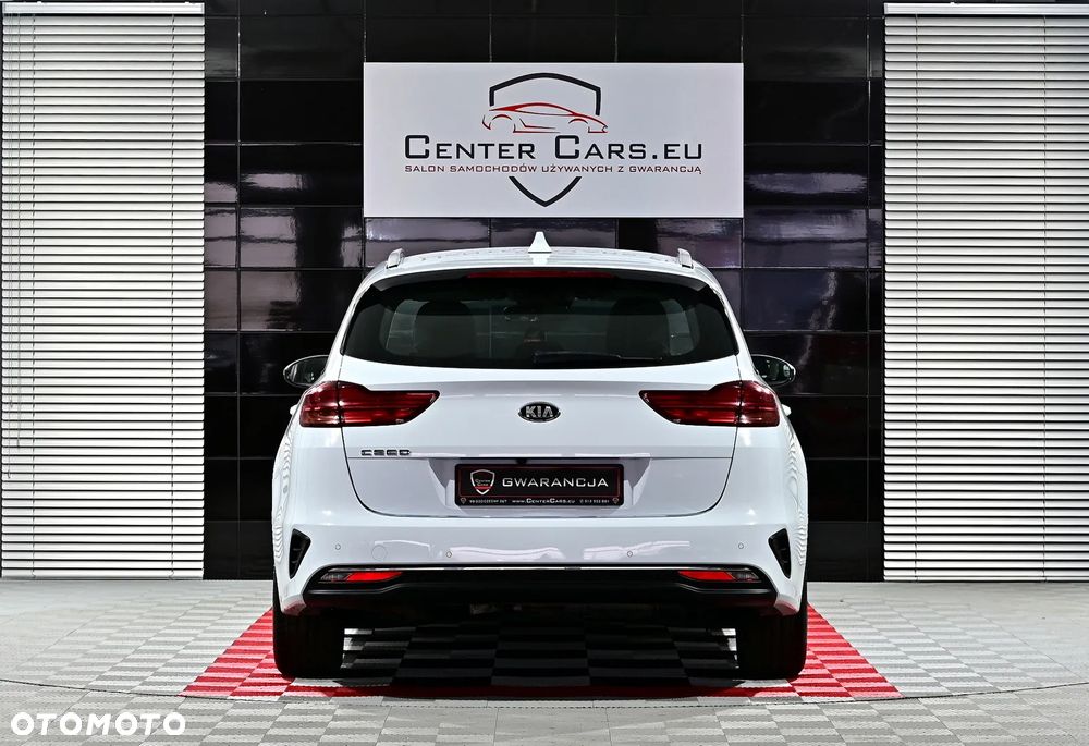 Kia Ceed - 14
