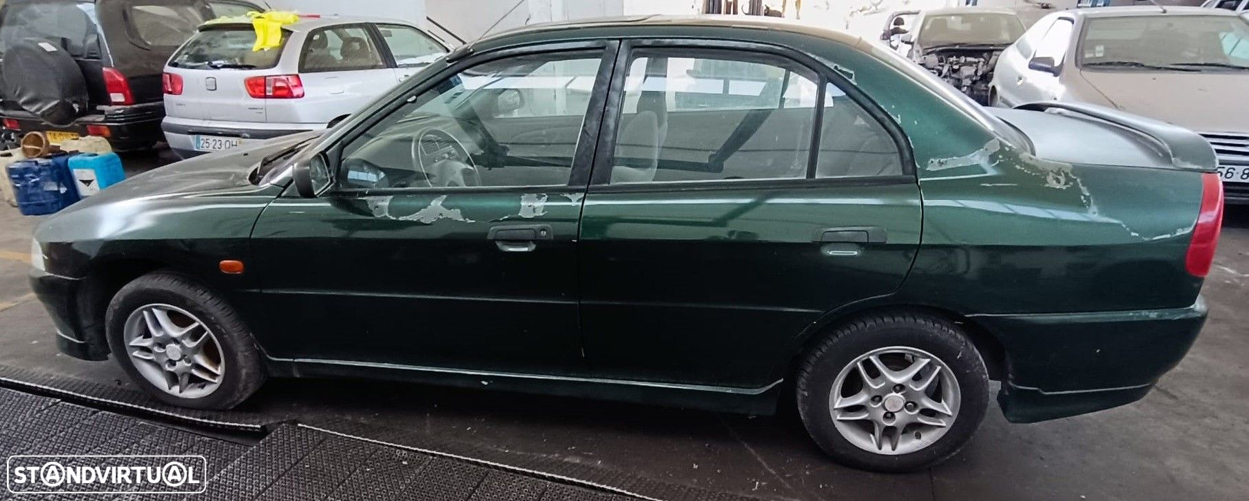 Mitsubishi Lancer 1.3i de 1999 disponível para peças - 4