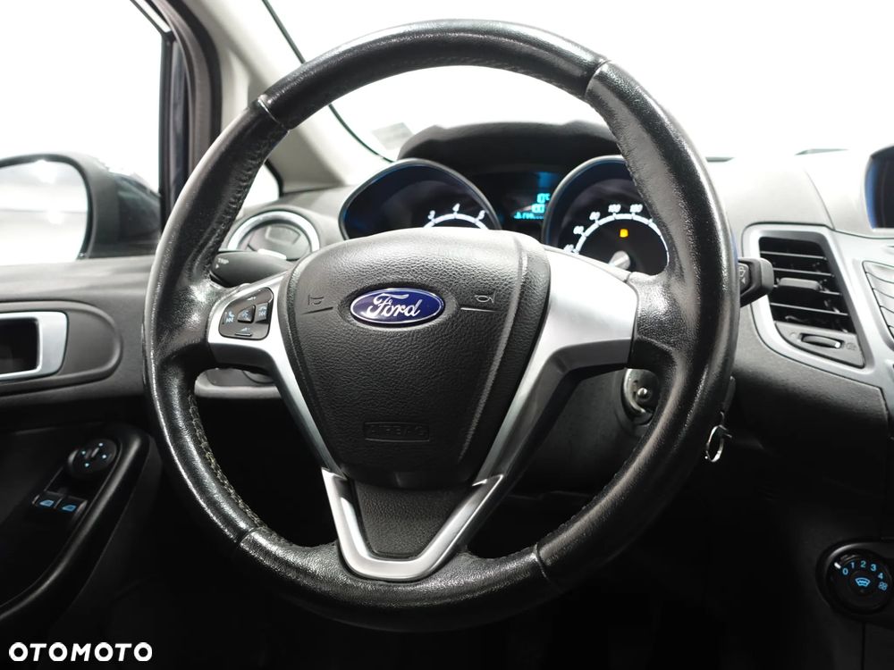 Ford Fiesta 1.0 Celebration - 36
