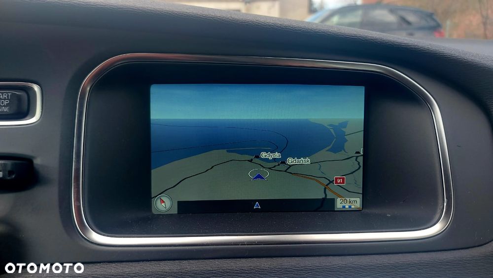 Volvo V40 D4 Momentum - 33
