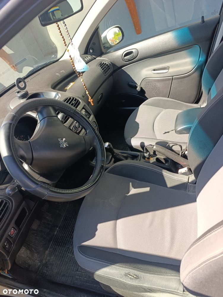 Peugeot 206 - 3