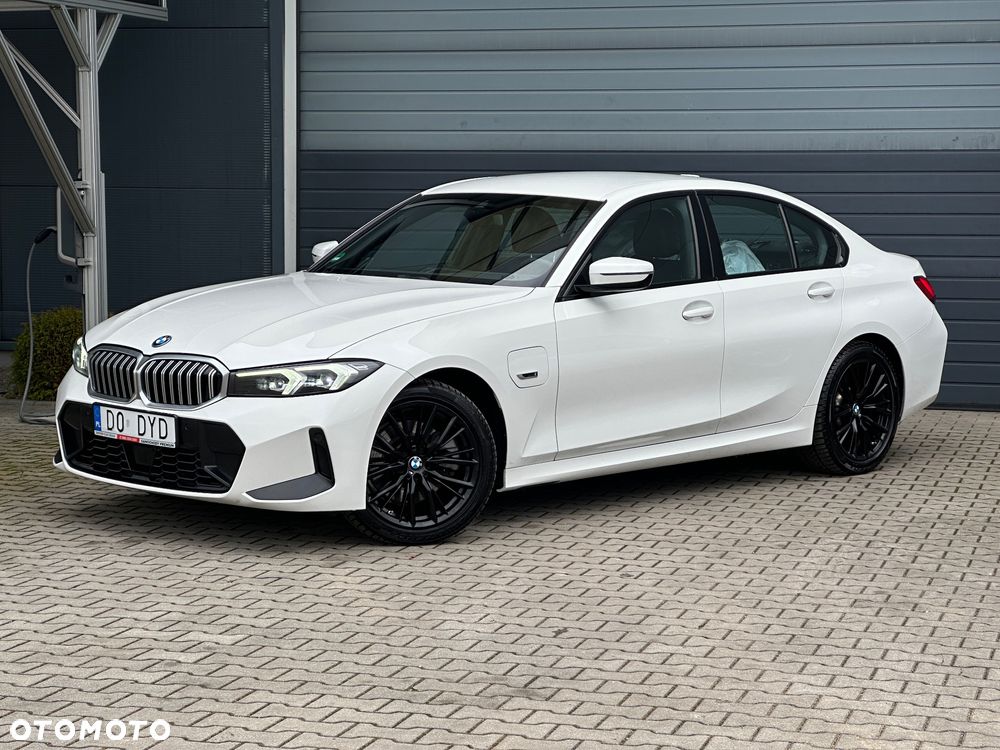 BMW Seria 3 320e M Sport - 3