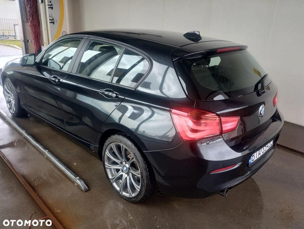 BMW Seria 1 118i - 6