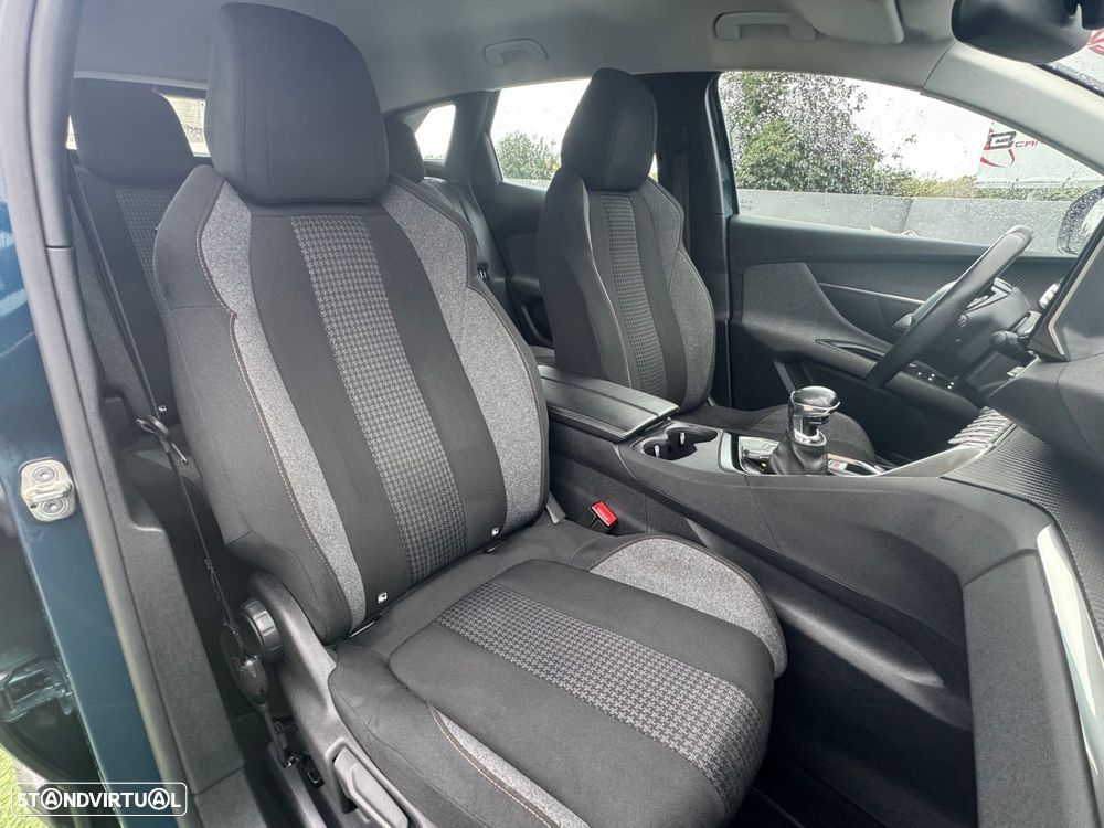 Peugeot 3008 1.5 BlueHDi Active Pack - 28