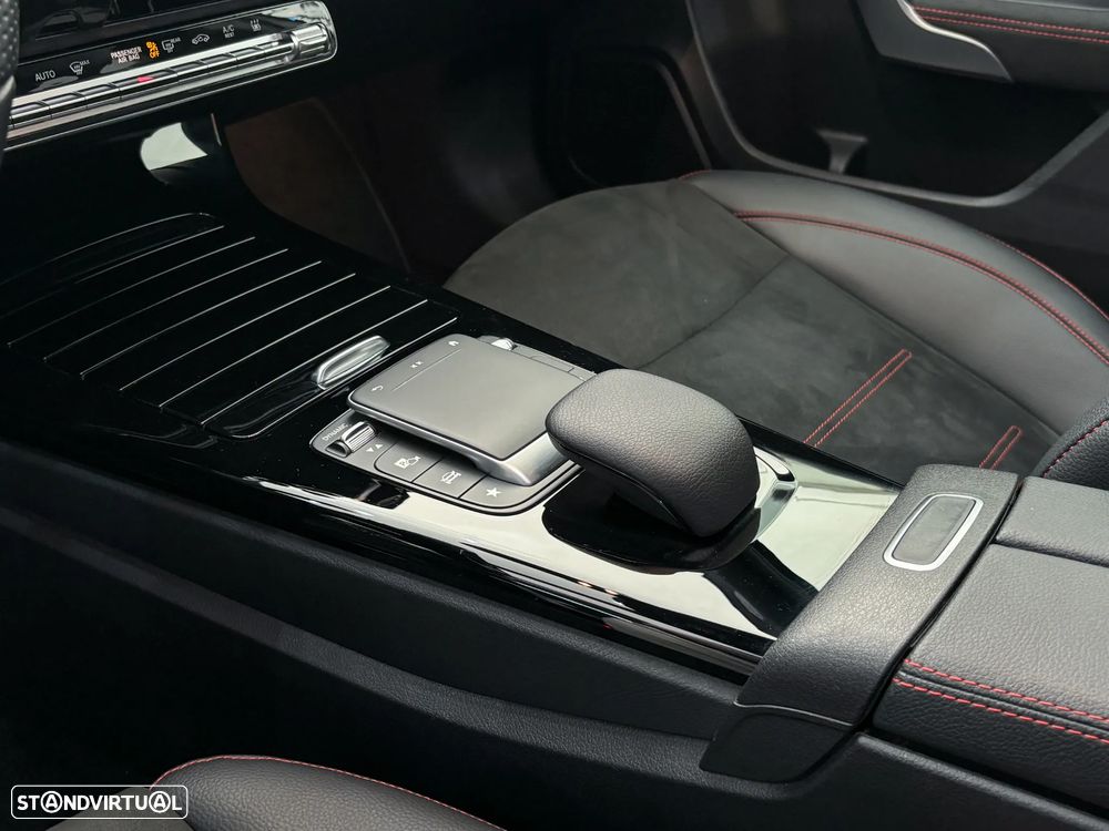 Mercedes-Benz A 250 Limousine - 22