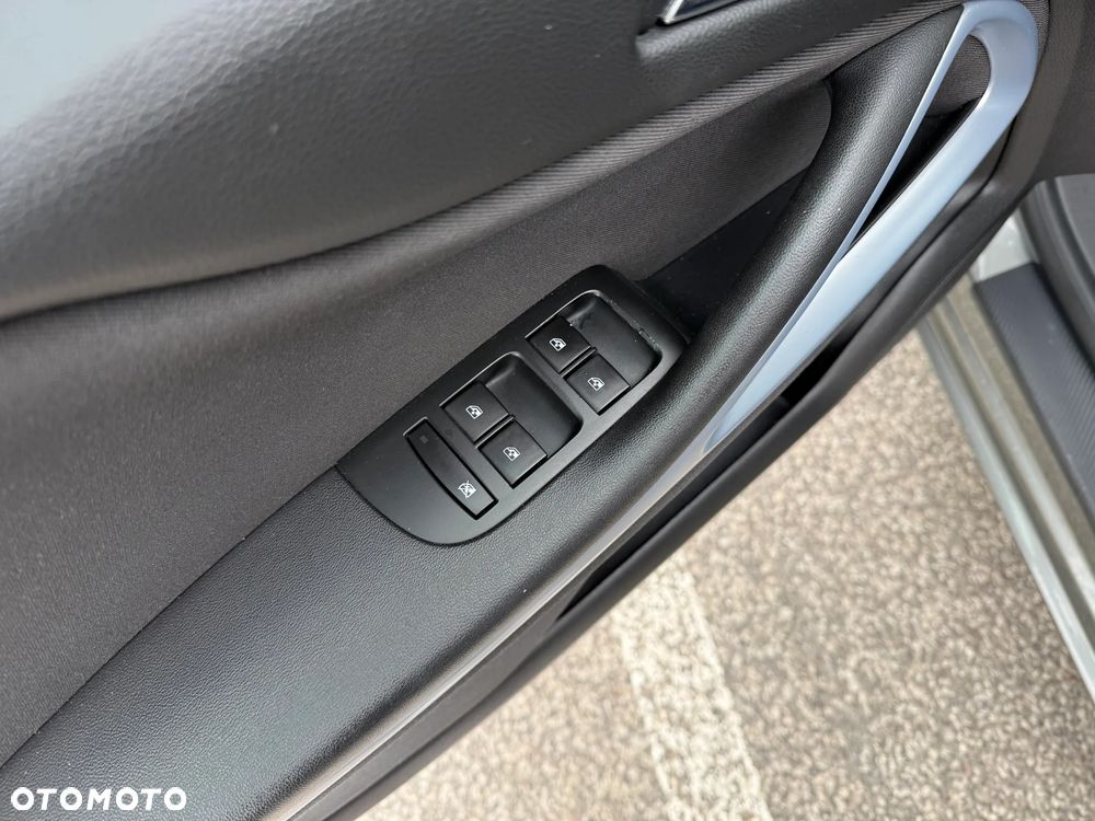 Opel Zafira 1.4 Turbo (ecoFLEX) Start/Stop Innovation - 24