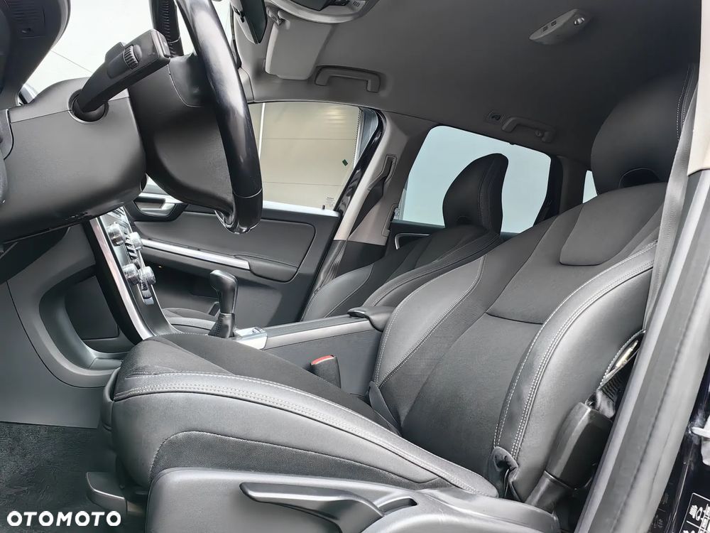 Volvo XC 60 D4 Kinetic - 21