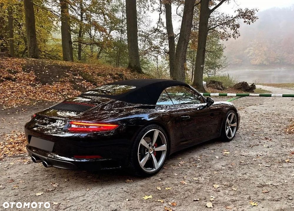 Porsche 911 Carrera 4S PDK Cabrio - 3