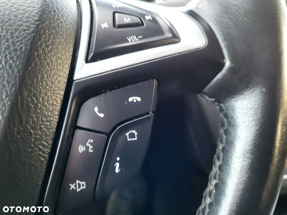 Ford Mondeo - 37