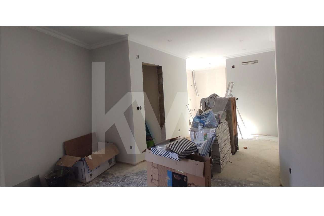 R/C de  moradia totalmente remodelado em Caneças com quintal - Grande imagem: 3/17