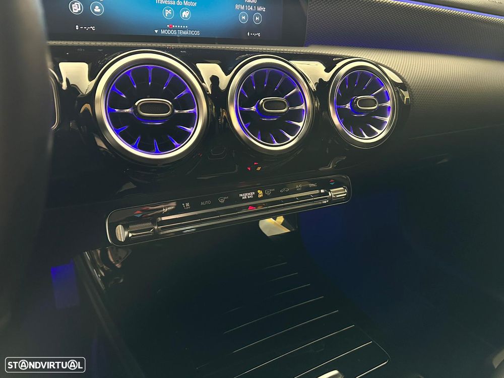 Mercedes-Benz A 180 d 8G-DCT Special Edition - 25