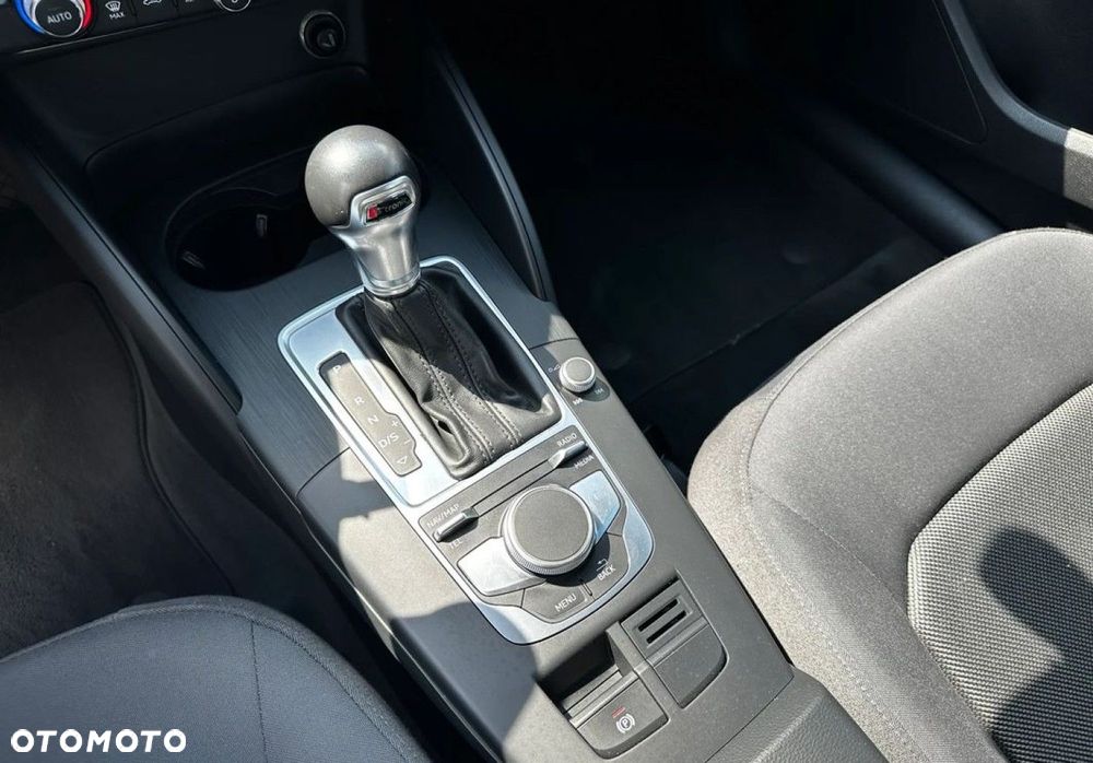 Audi A3 Sportback - 18