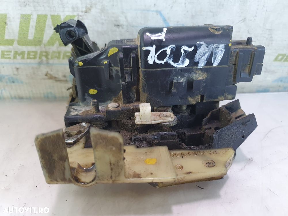 Broasca dreapta fata Dacia Duster 1 [facelift] [2013 - 2017] 1.5 dci - 1